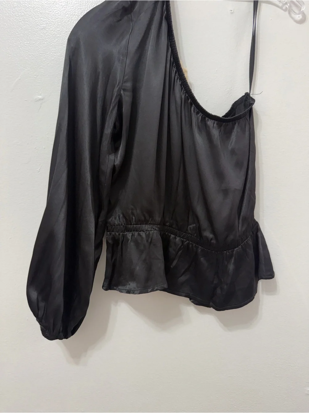 NWOT Nation LTD Black One-Shoulder Satin Peplum Top
